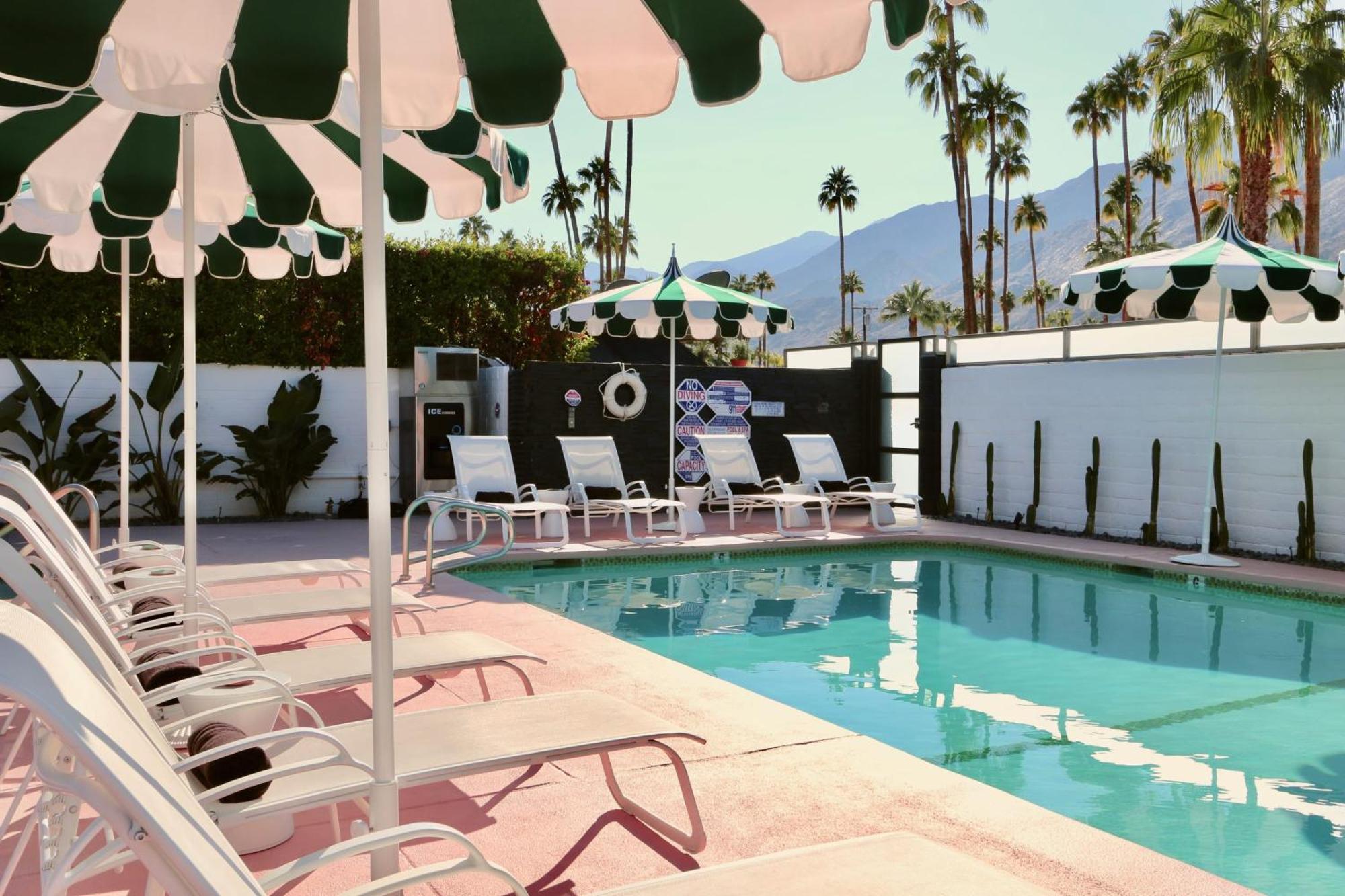 The Marley Hotel By Avantstay Classic Palm Springs Hotel W Pool Hot Tub Экстерьер фото